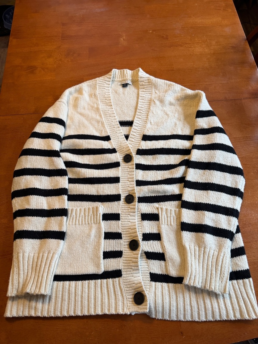 American Eagle Outfitters Cream and Black Knit Cardigan